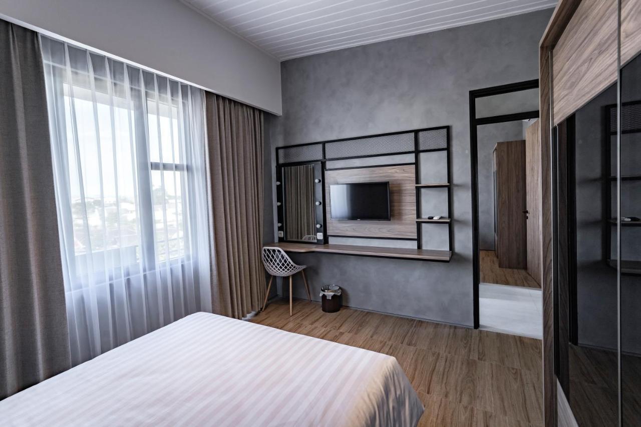 LOA Living Solo Baru Hotel Grogol Luaran gambar